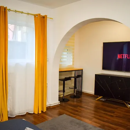 Downtown By Chr Luxury * Bükreş