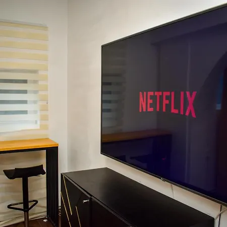 Daire Downtown By Chr Luxury Bükreş